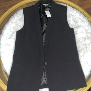 New with tags size 10 Express vest black